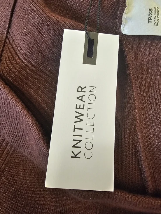 Brown Dynamite Women's Rib Yarn Shorts - Picture 7 of 9